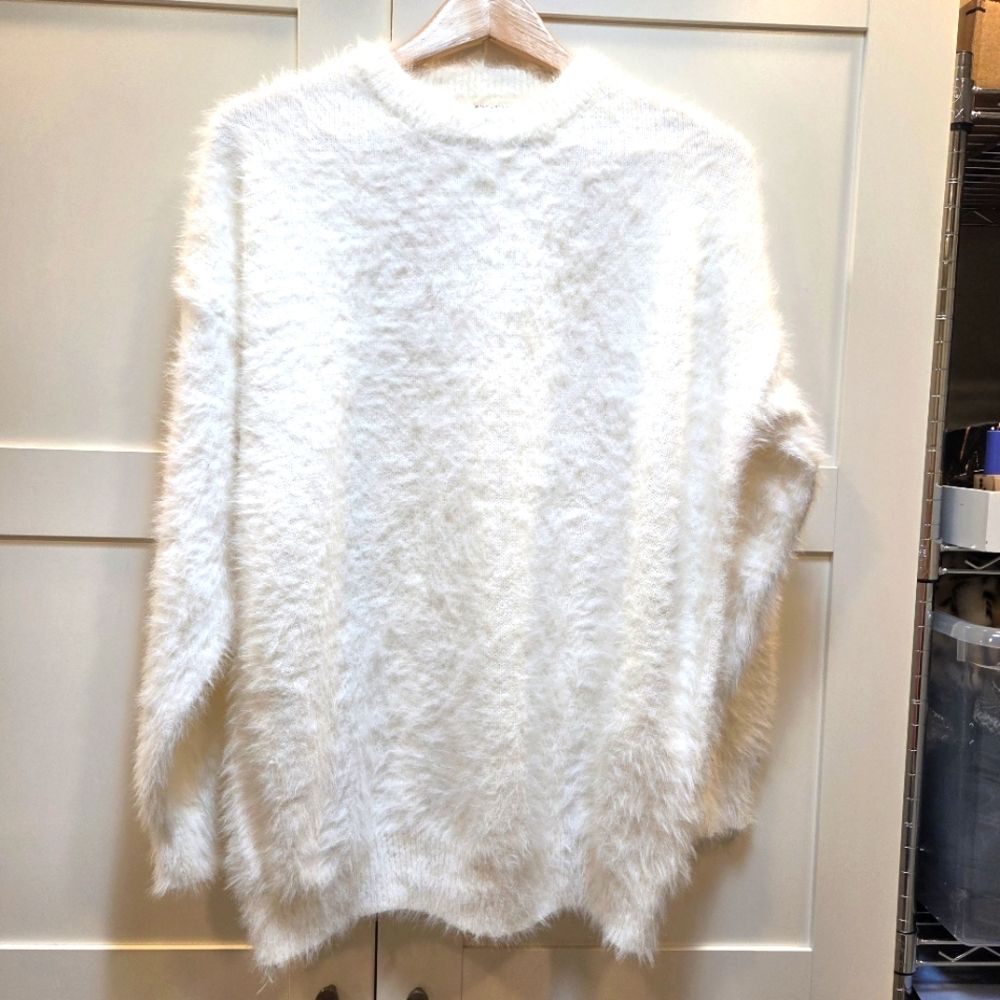 RealTaKai Women's Ivory Sweater Soft Silky Crew Neck Limited Edition Plus 2XL